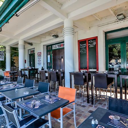 Hotel Le Terminus Villeneuve-sur-Lot Zewnętrze zdjęcie